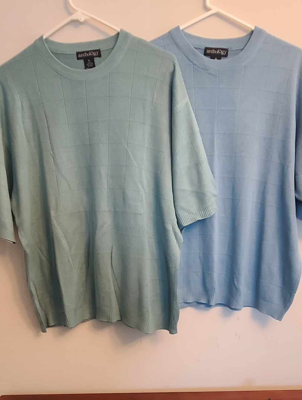 Anthology Men's Short-Sleeve Silk Shirt Knit Crew Light Aqua Size XL 2 Shirts